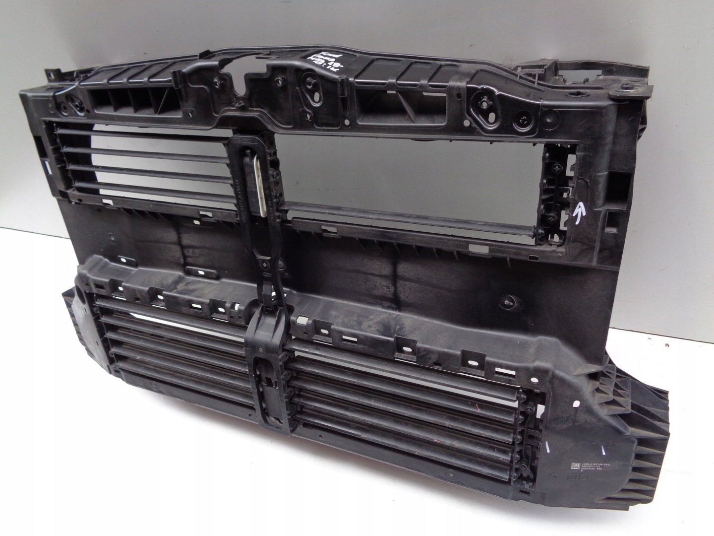 bar, wall front FORD FOCUS MK4 18