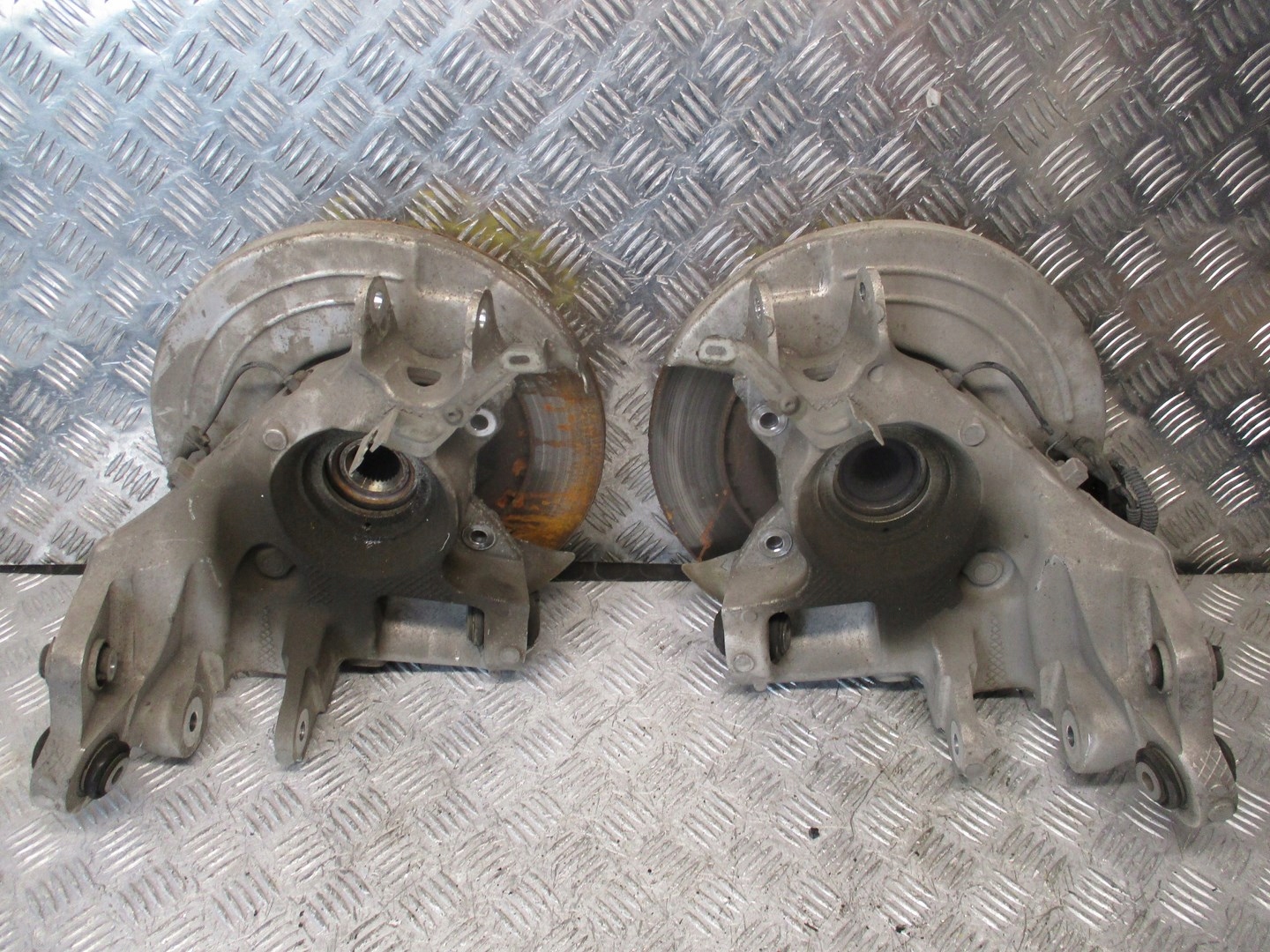 swing swings Jaguar F-Pace 4x4 rear part