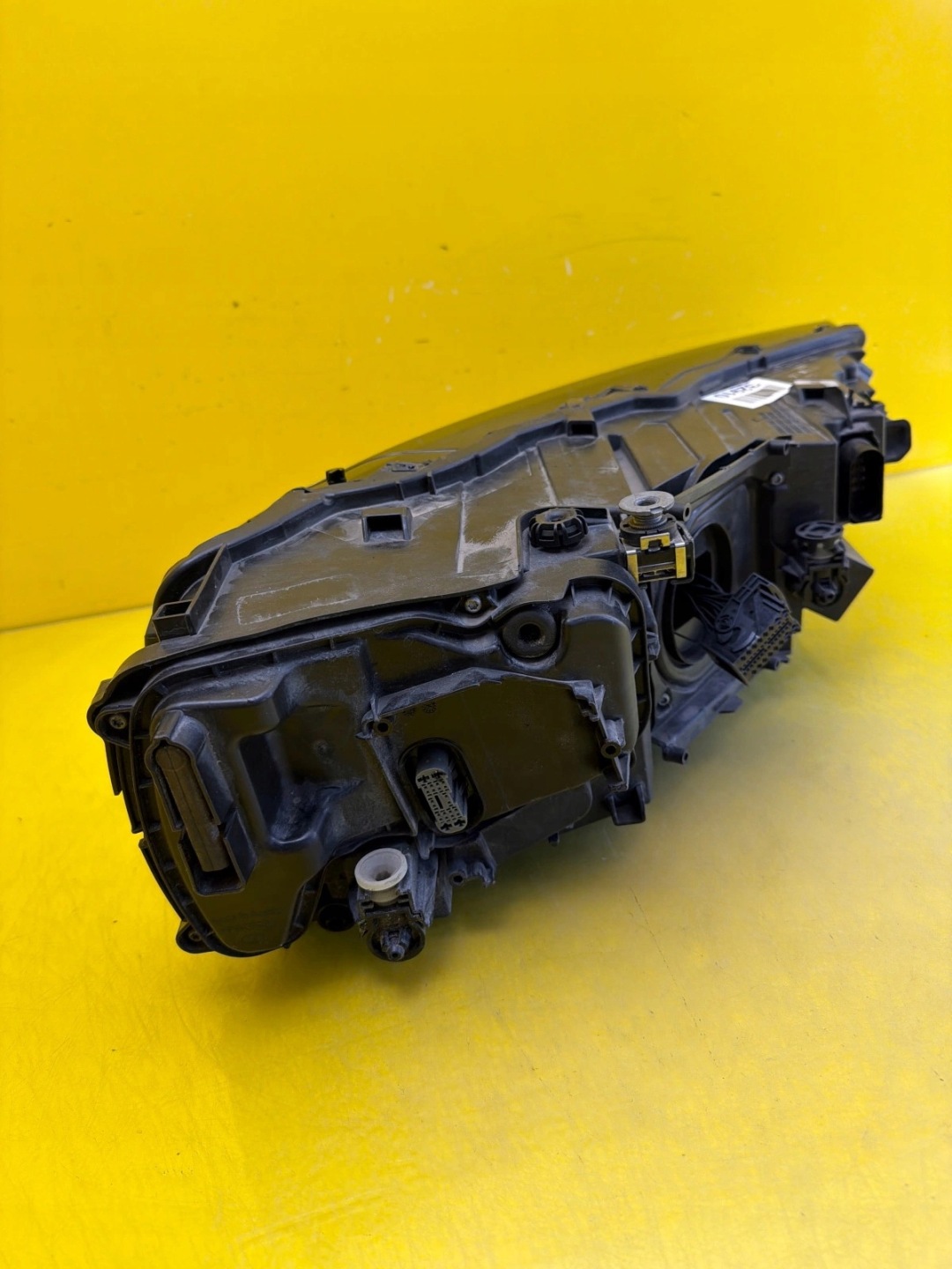 light left Audi Q7 4M0 Full Led Matrix 4M0941035
