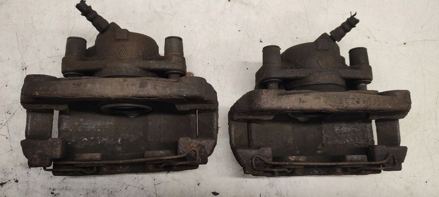 caliper front front right left Dacia Duster 1,2 TCE