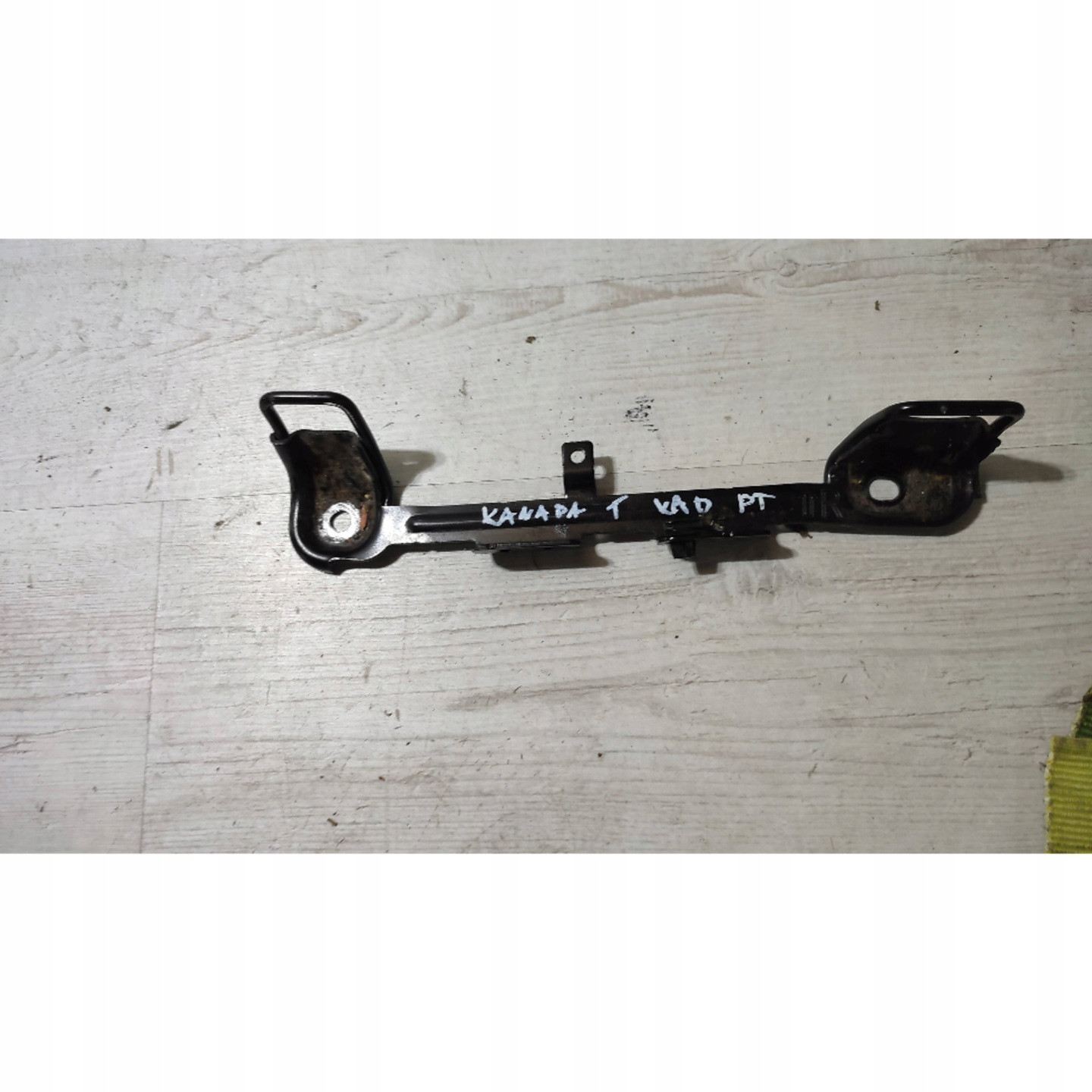 Renault Kadjar 17r 1.5dci rear part side right holder kanapy