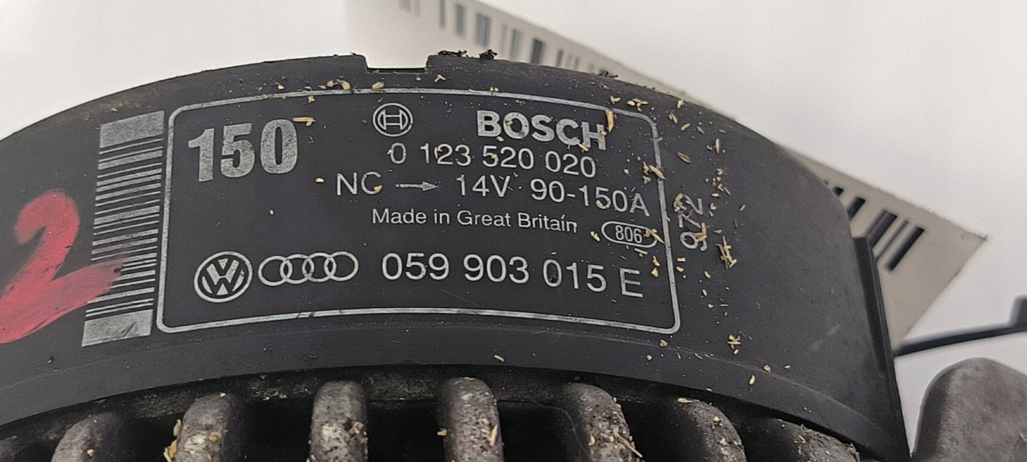 alternátor 059903015E AUDI A8
