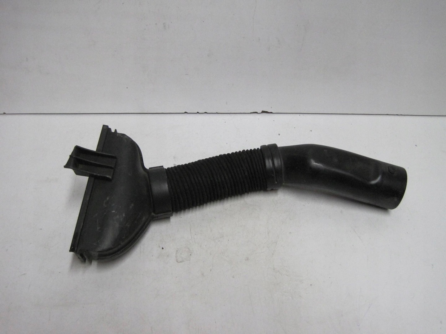 pipe intake PEUGEOT 2008 II 9833418380