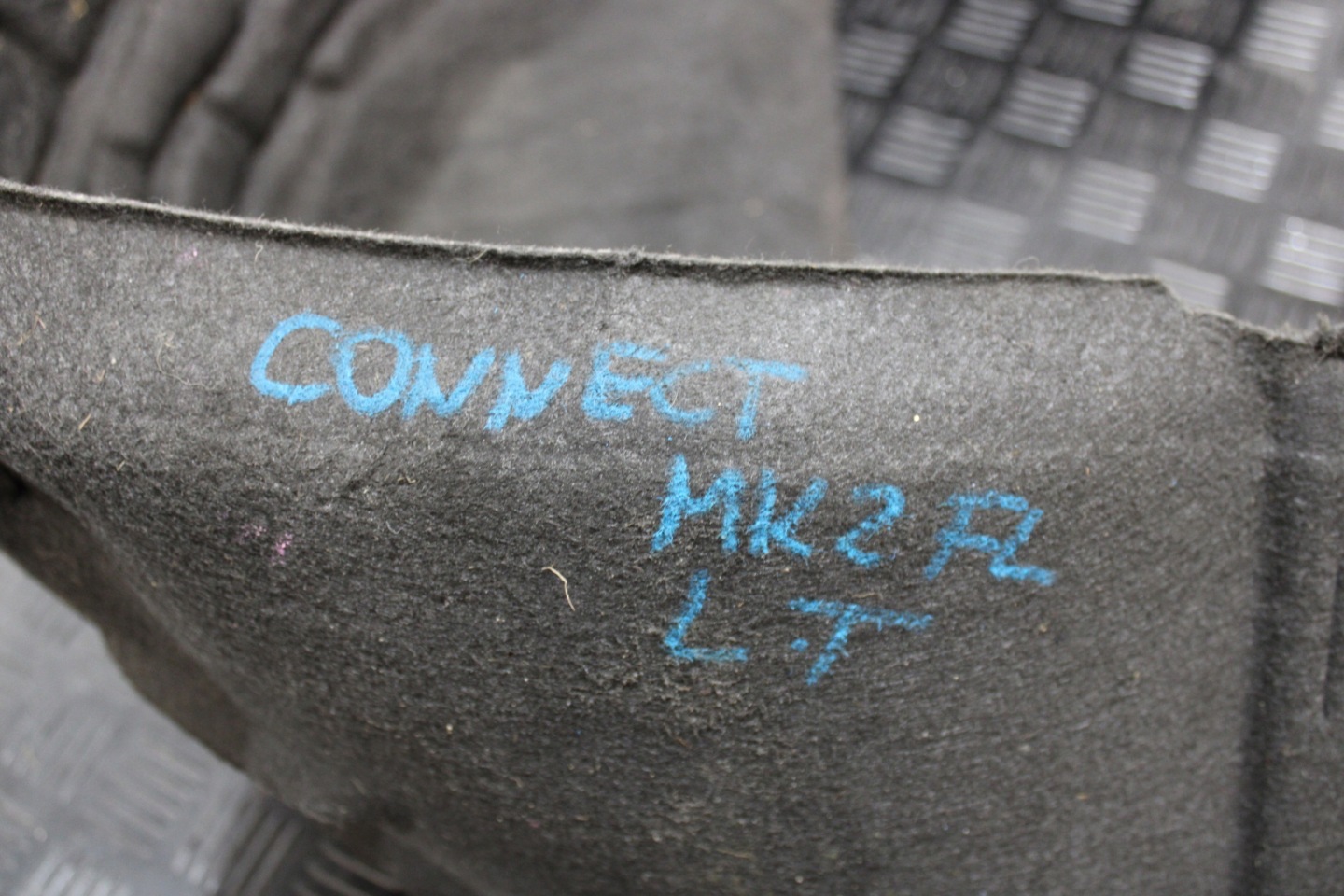 mudguard left rear part FORD TRANSIT CONNECT II MK2 LIFT