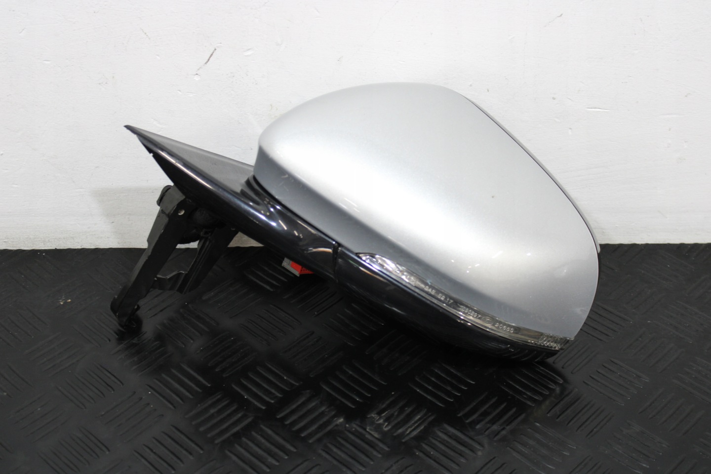 mirror left 16 vertical JAGUAR and-PACE X590 EV400