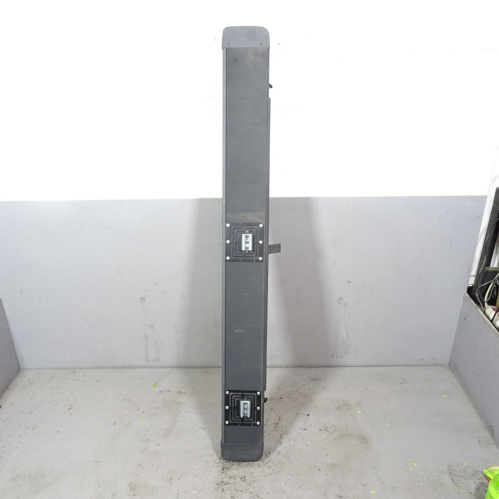 MERCEDES E W210 KOMBI blinds boot