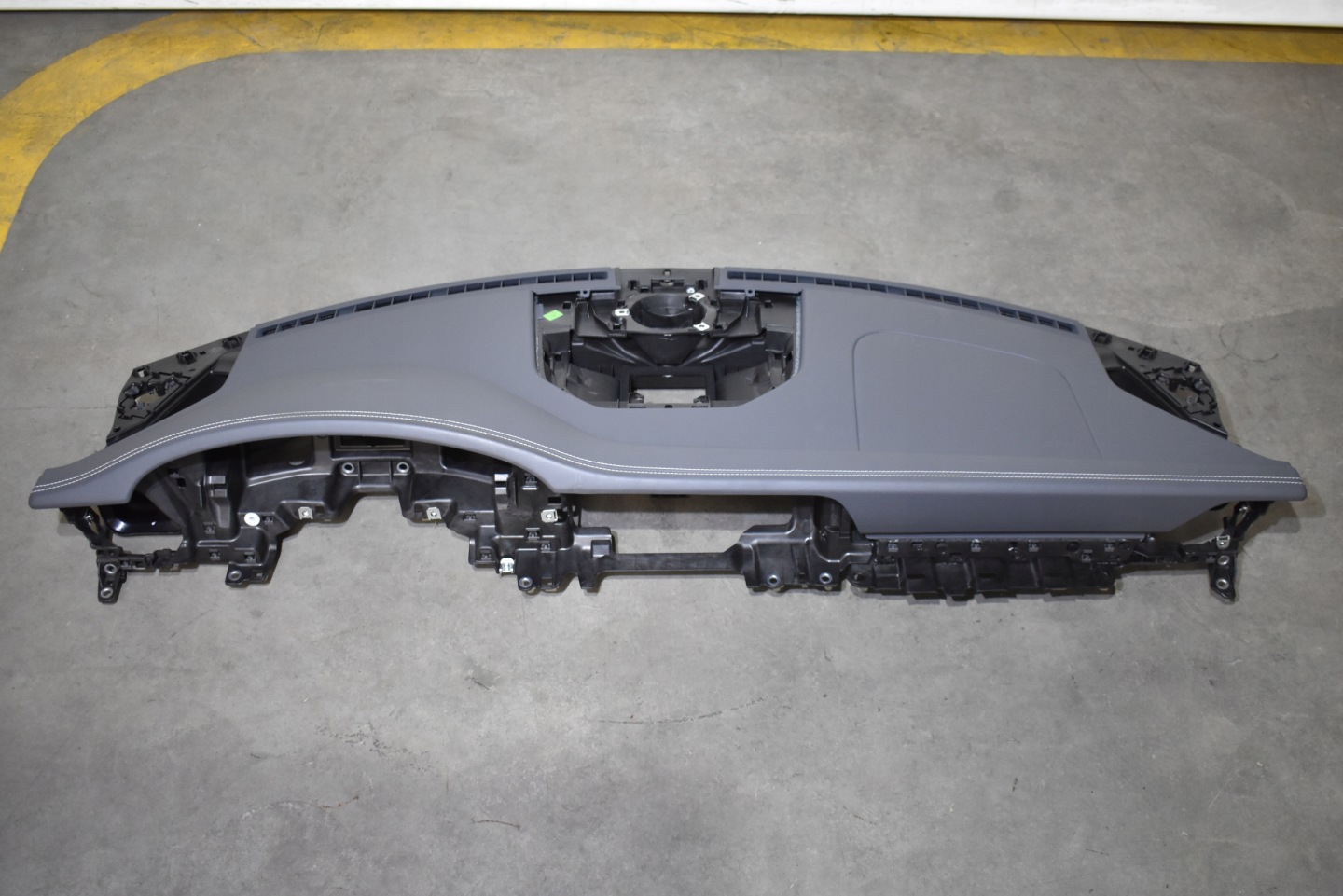 IDEALNA console leather NAPPA grey PORSCHE 992 1