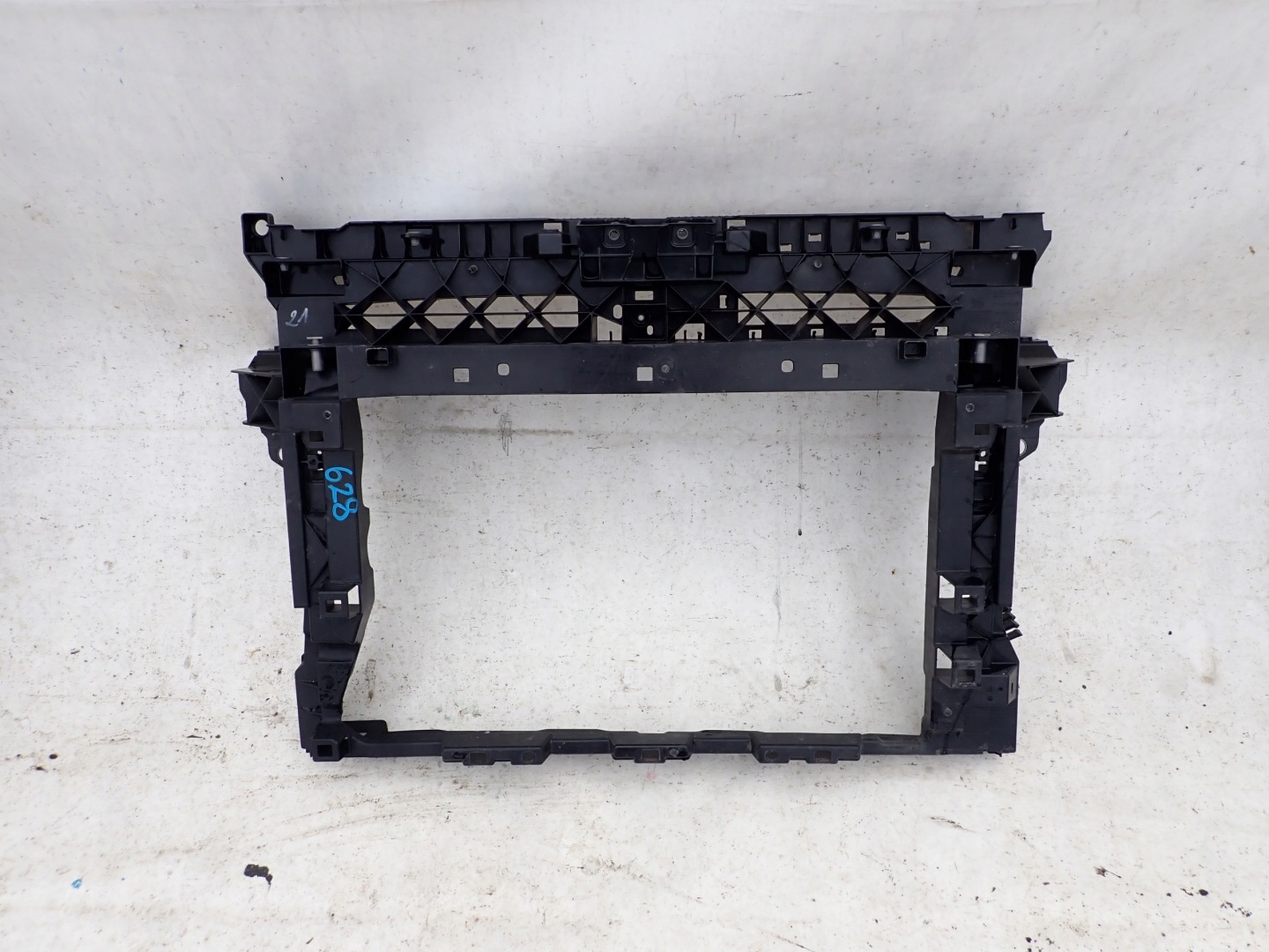 SEAT ATECA 575 16- support panel for radiators pillar front