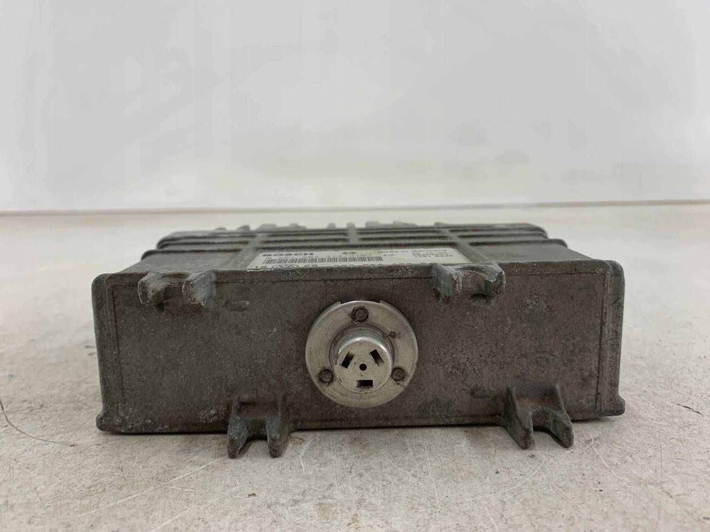 VW GOLF III 1.6 control unit of the engine 032906026D
