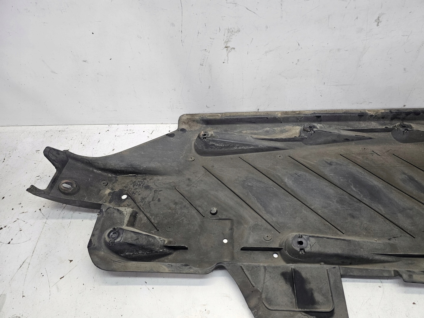 Blende Abdeckung abdeckung Unterfahrschutz rechts AUDI A1 VW 6R0825202 19/26