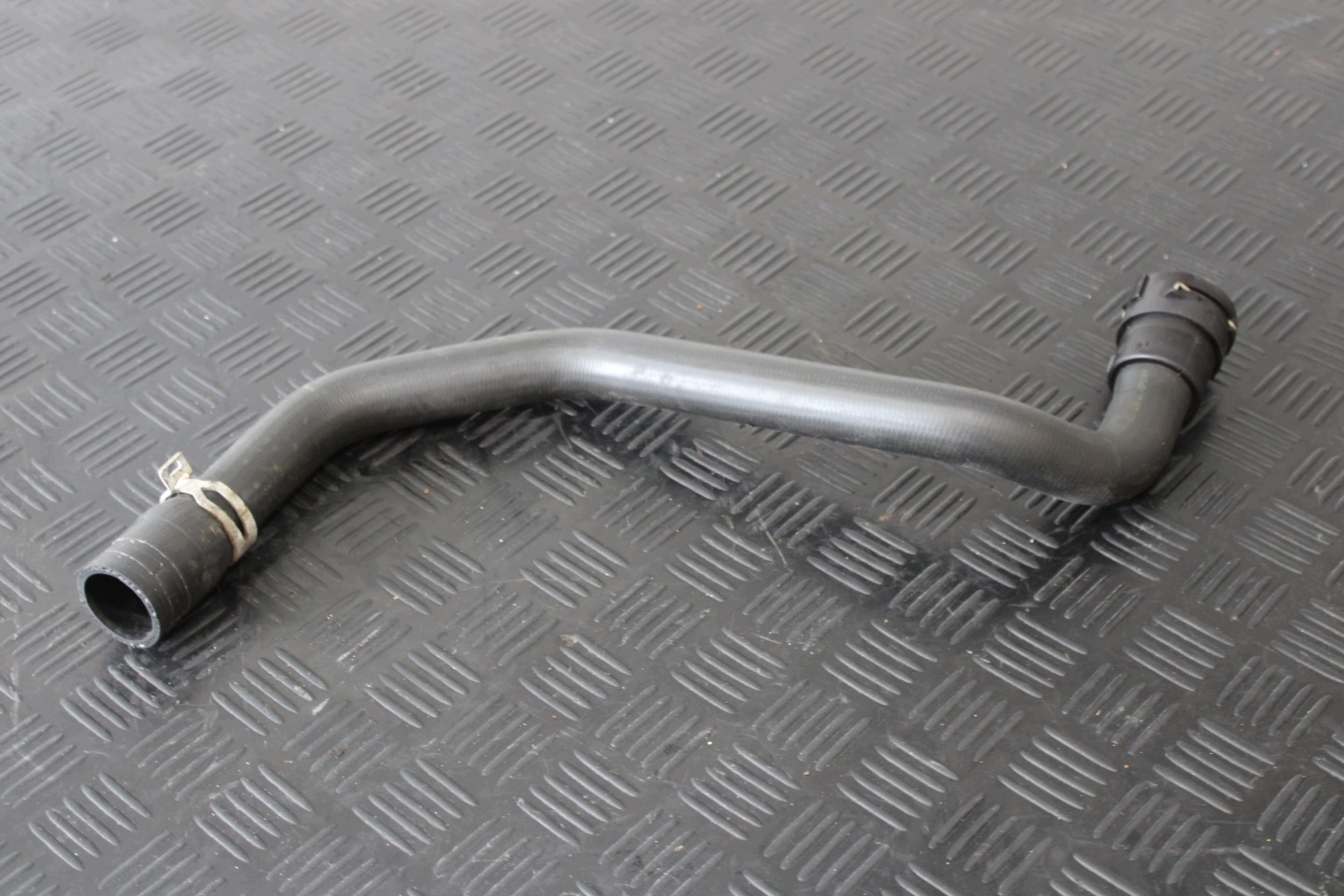 hadice vedení vody 6G91-8286-UC FORD S-MAX MK1 2,2 TDCI