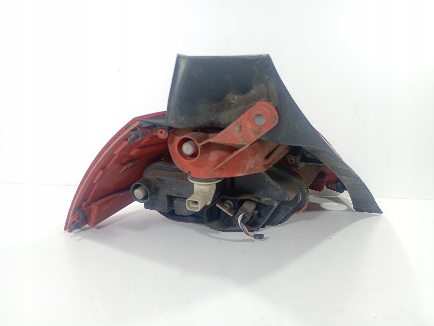 Renault Megane 2 II FL Hatchback 05-09 light right rear OE 8200413216