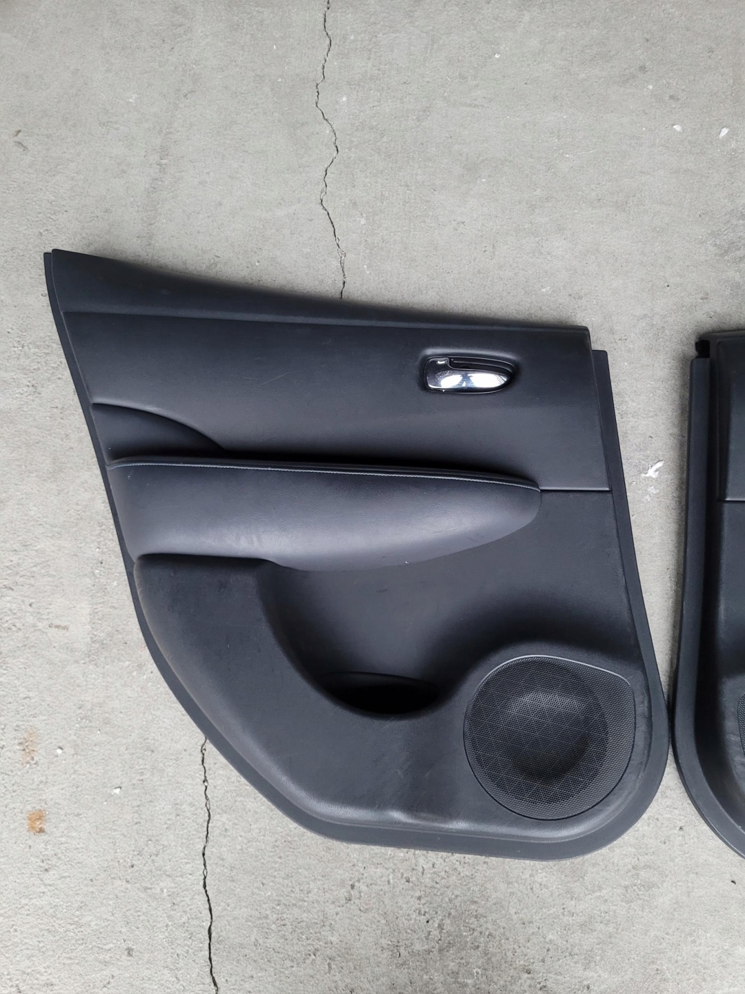 side door rear part rear left NISSAN LEAF II ZE1