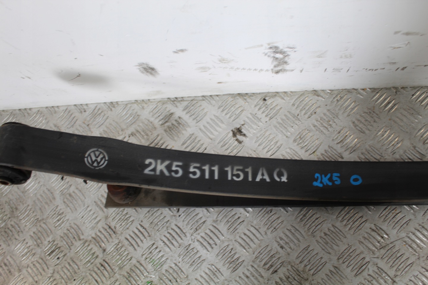 RESOR ACHSTRÄGERS HECK CADDY 2K0 2K5 2K5511151AQ