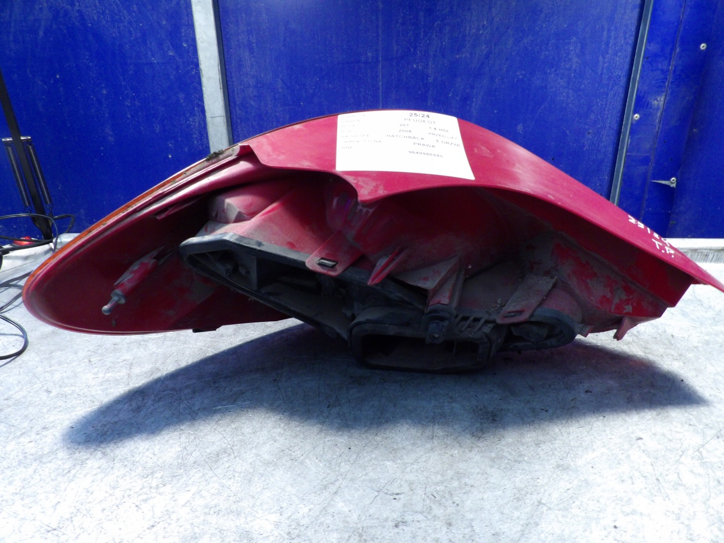 Peugeot 207 light rear right 9649986580 HB 5D