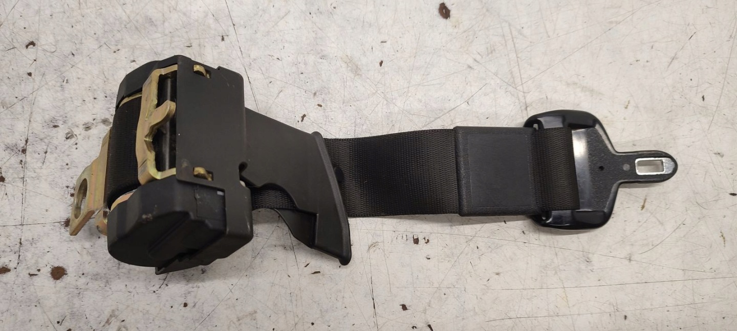 Gurten Sicherheits mitte heck Mercedes W140 3,2