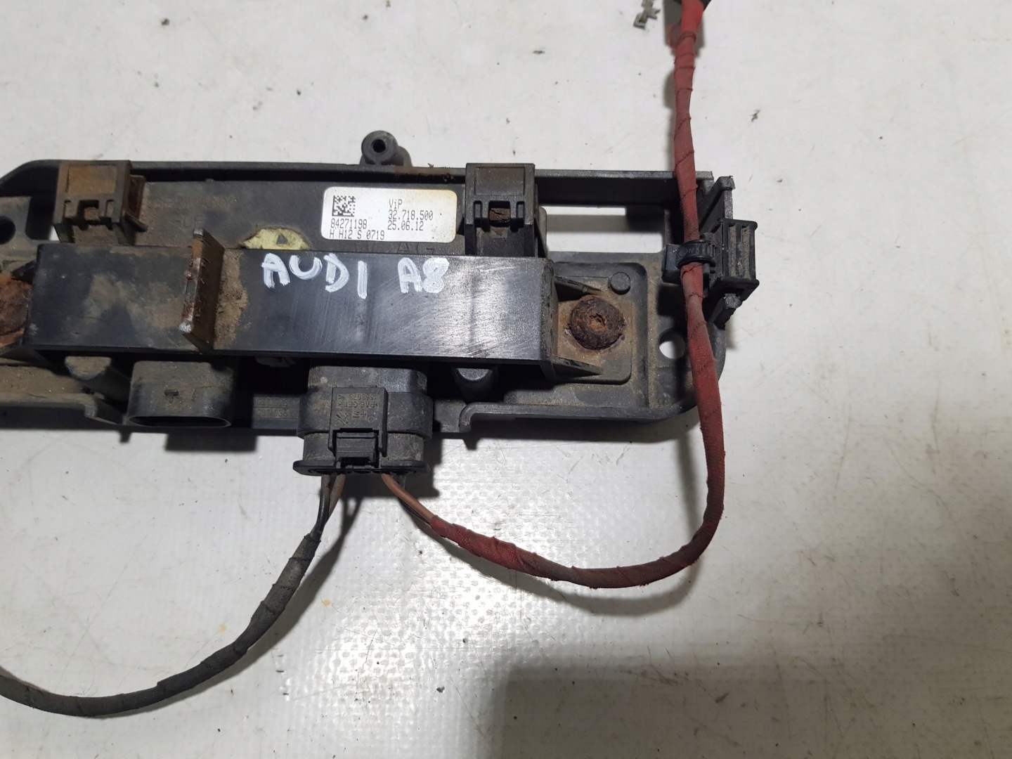 Bedienteil Sensor Gestänge OTWIERANIA heckklappe STOPA AUDI A8 D4