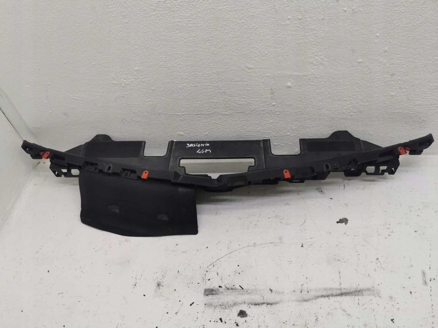 support panel for radiators pillar OPEL INSIGNIA A 22798560