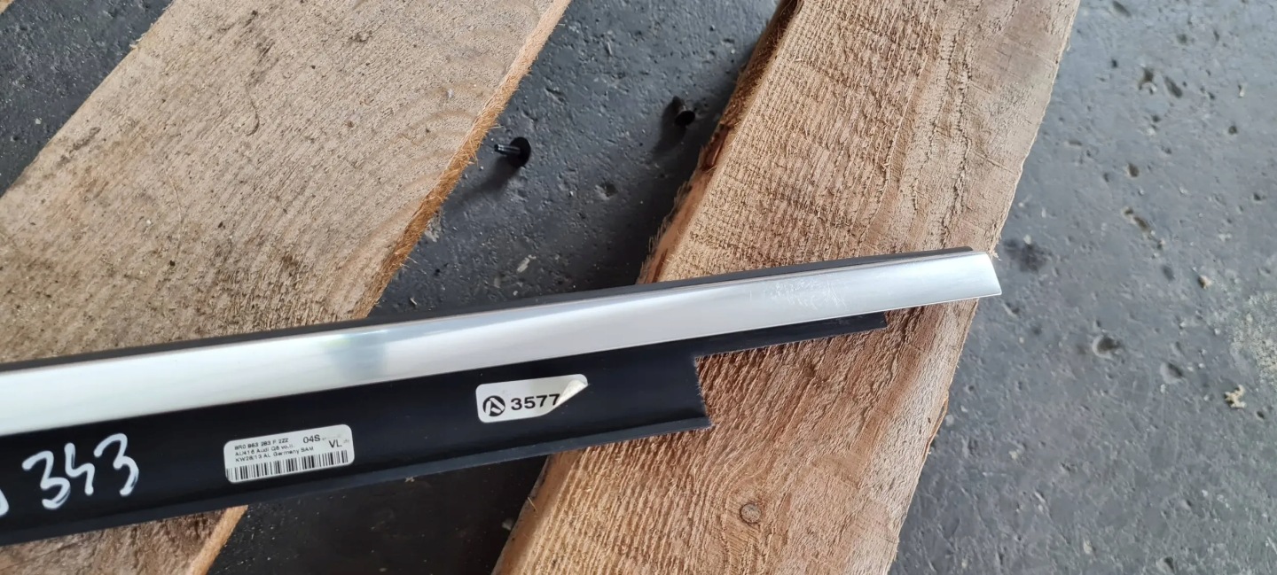 SQ5 8R Q5 LIFT moulding door dust left left front CHROM 8R0853283F