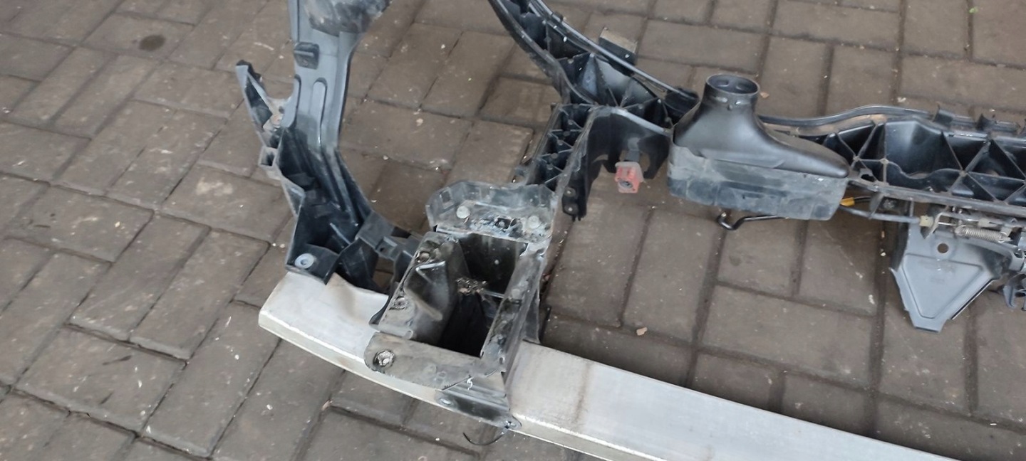 support panel for radiators pillar iron Mercedes W169 1,7