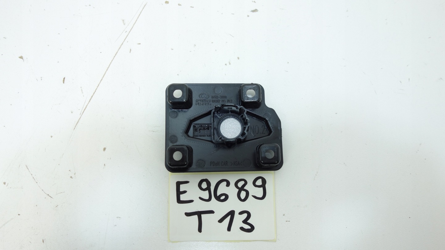 HYUNDAI I30 III 2017- KOSZYK holder of the sensor PDC front 86582-S0000