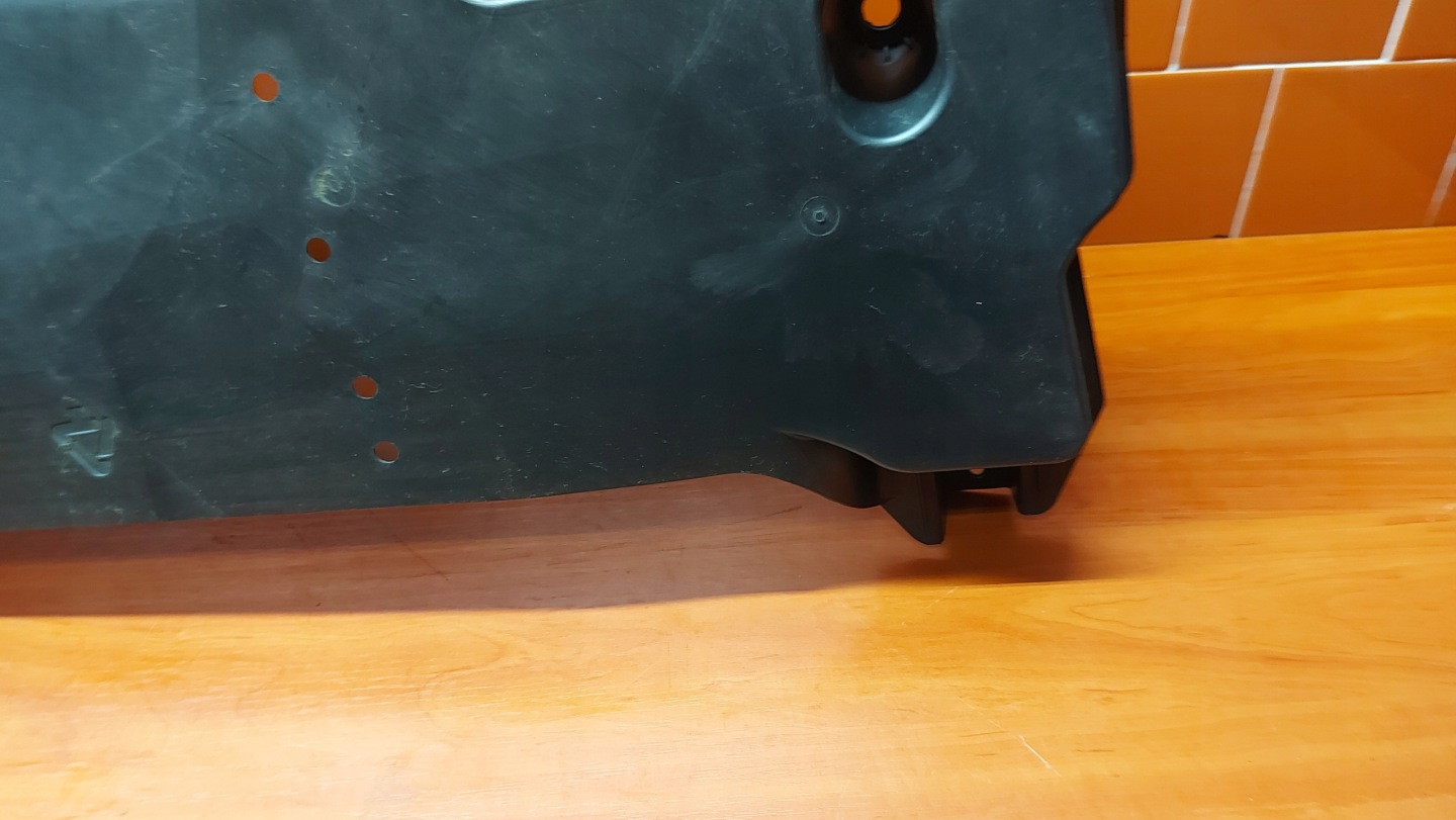 cover chassis left left rear rear part TOYOTA COROLLA E21 sedan 19