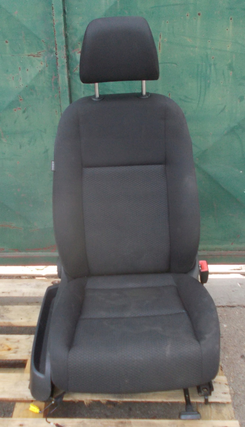 VW GOLF VI PLUS HB 1.6 TDI 09R Sitze KOMPLET 5D