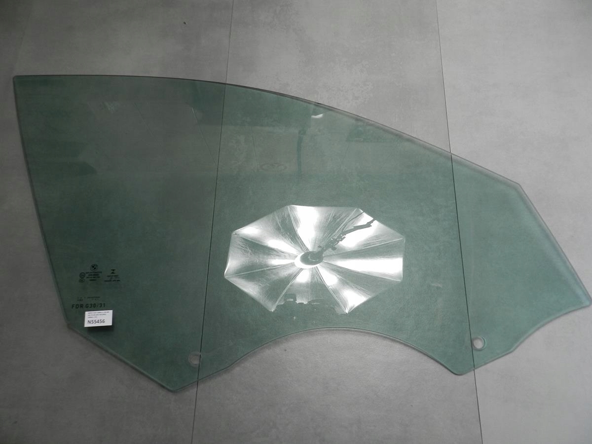 BMW 5 G31 window right front 2016