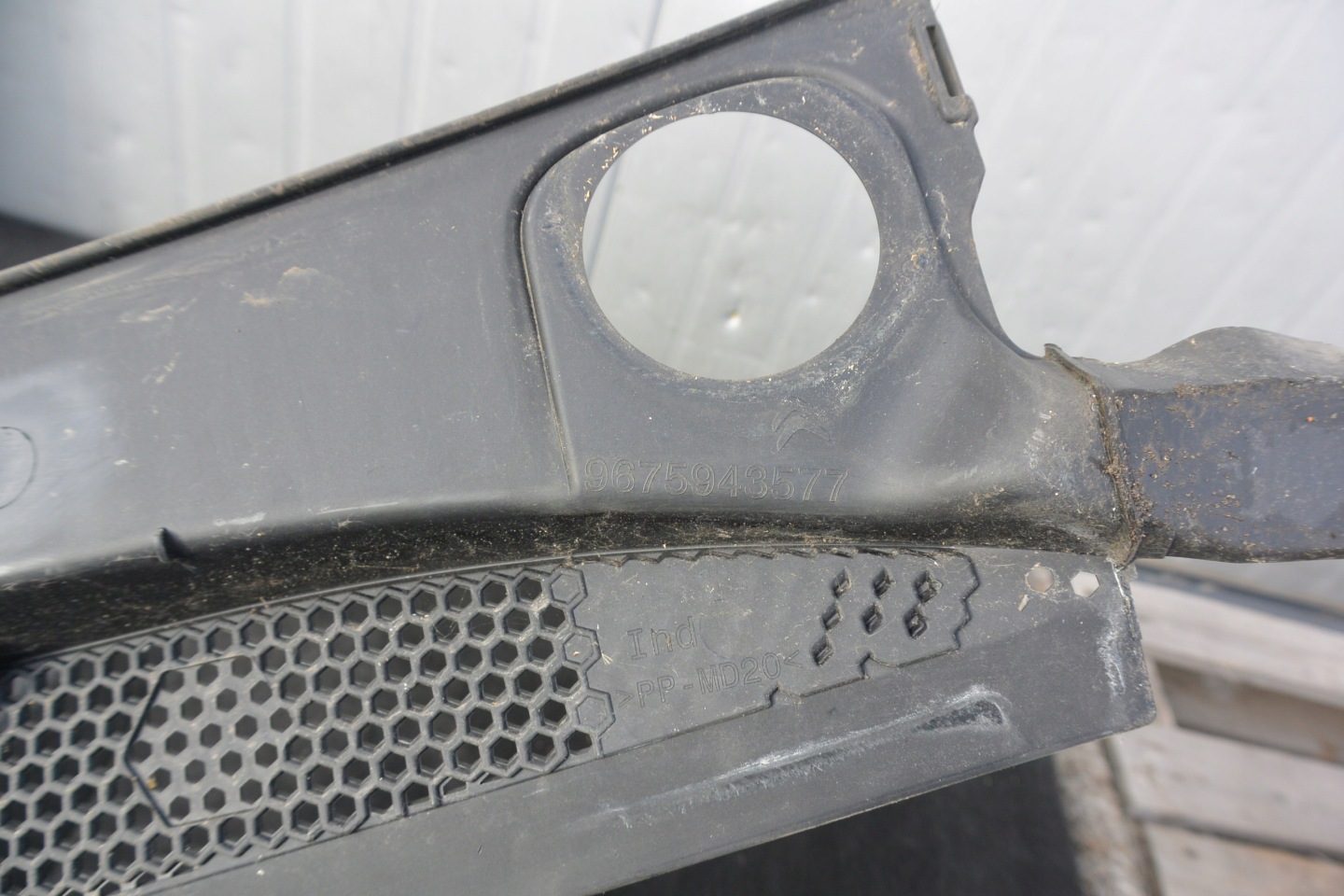 torpedo cover upper CITROEN C4 PICASSO II 9675943577