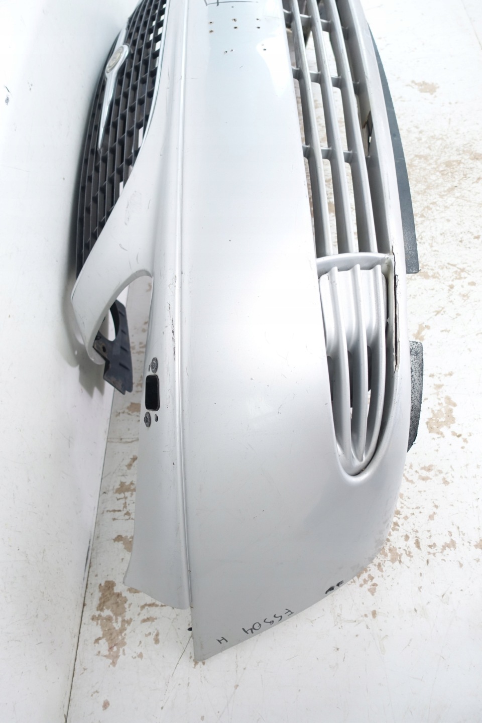 CHRYSLER VOYAGER IV 2000- bumper front front 04857388AA