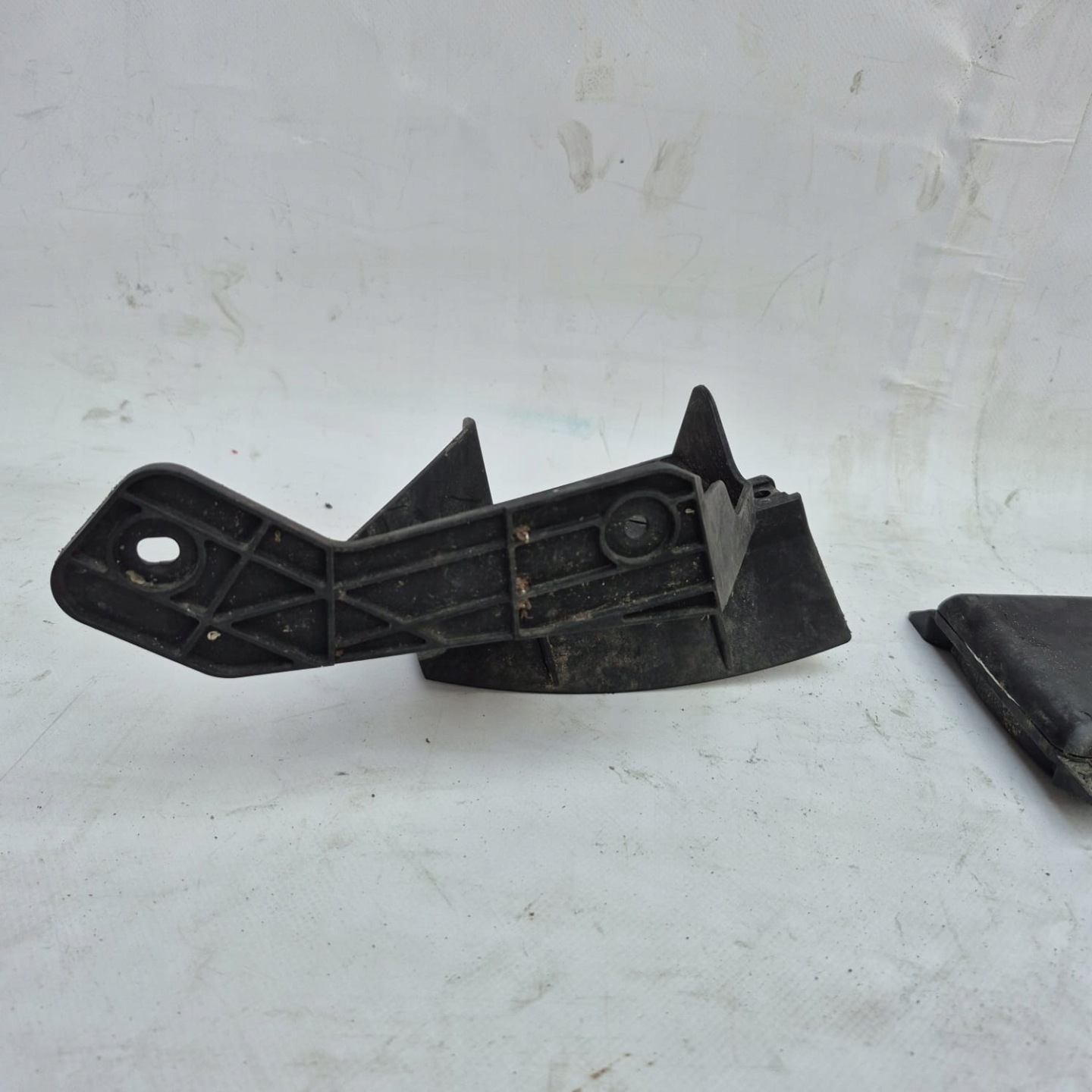 VW GOLF VII SPORTSVAN -> module ASYSTENT changes supports + holder 5Q0907685B