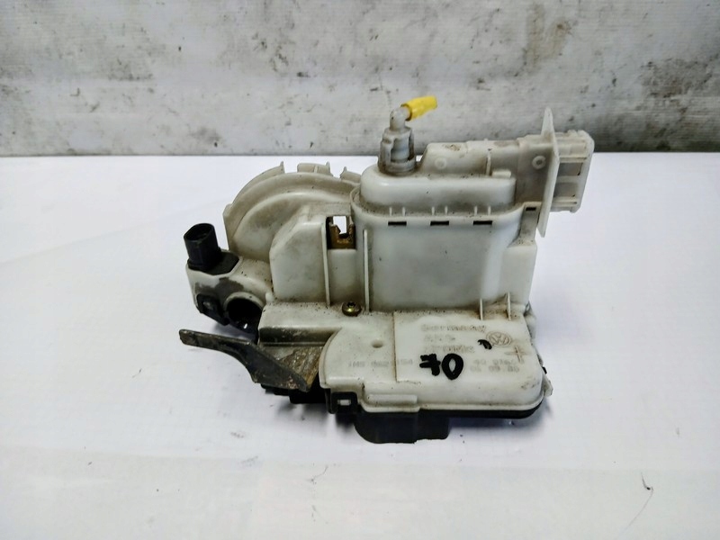 lock door right front VW POLO 99- 1HS862154
