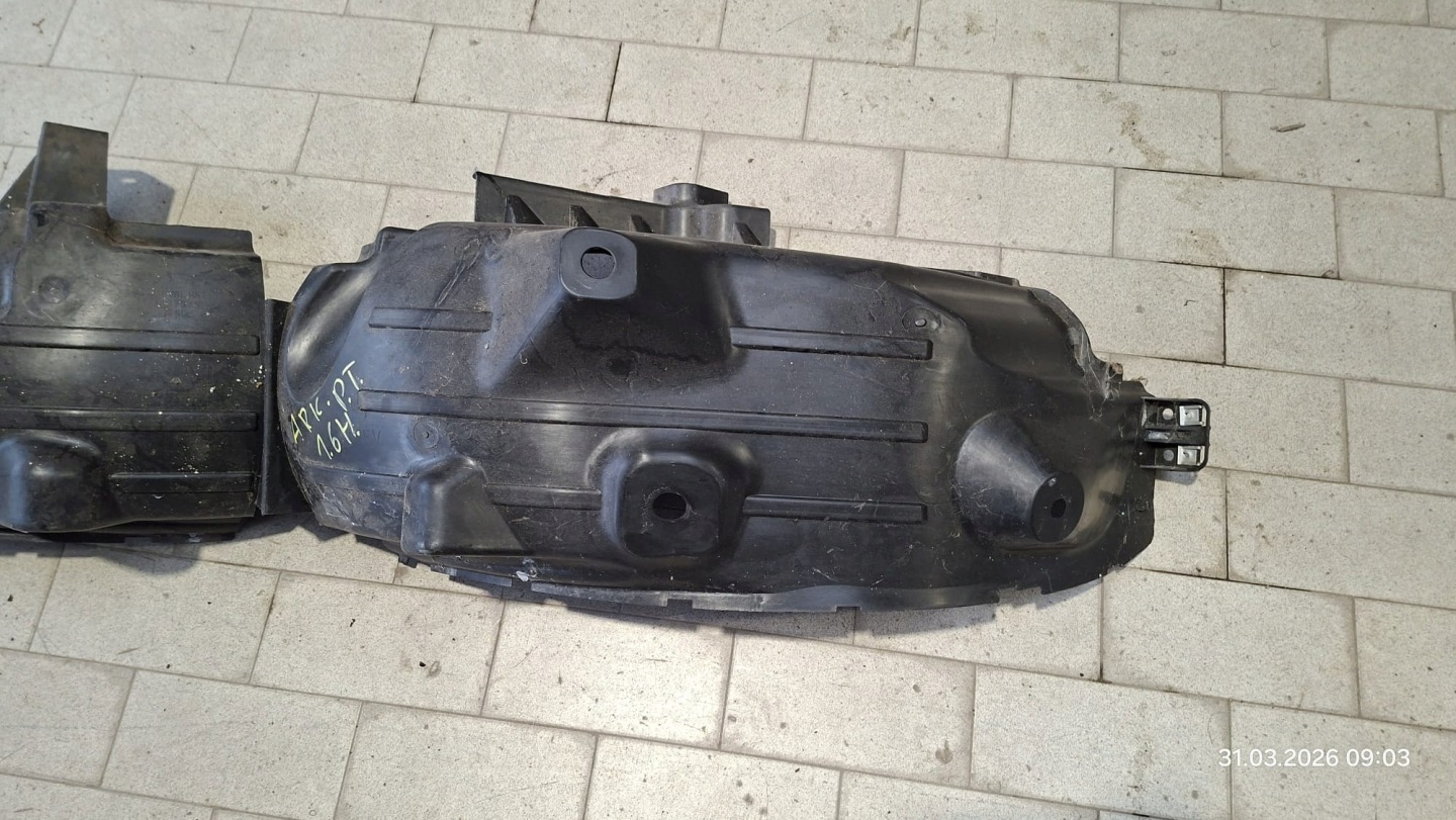 mudguard rear. rear part side right Renault Arkana 1.6 E-TECH 767487319R