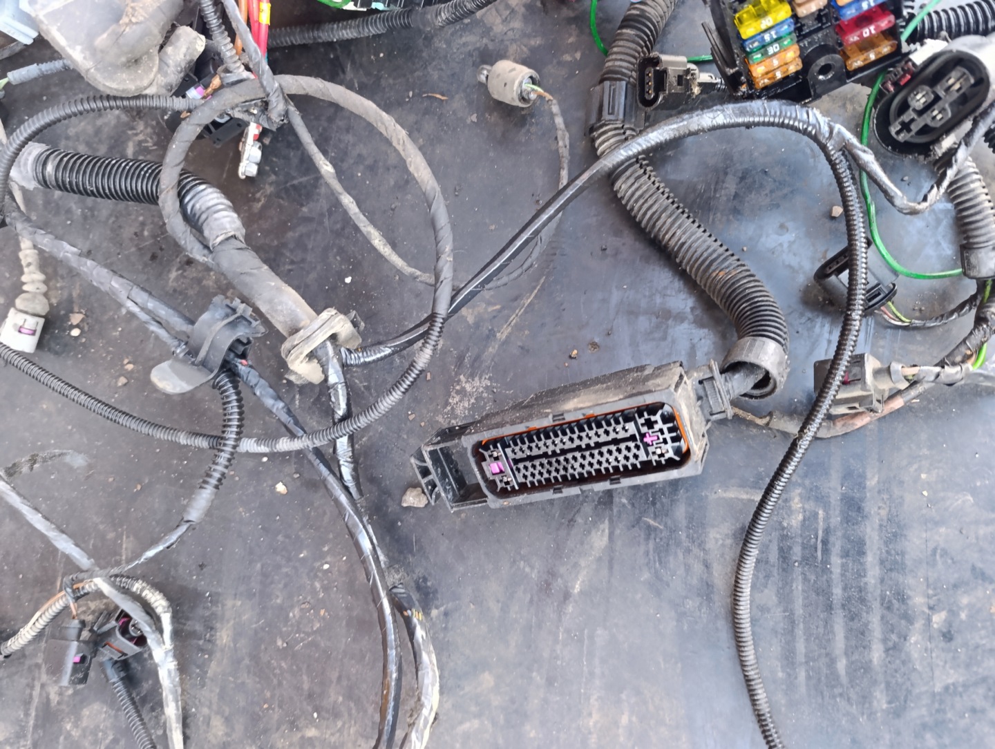 VW T5 LIFT 2.0 wiring bundle KOMORY of the engine under the window