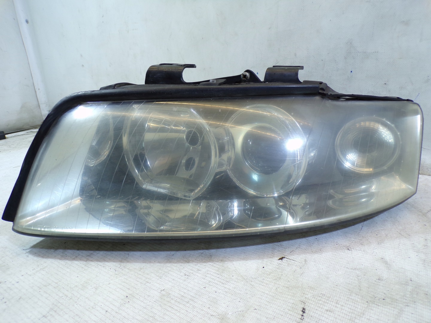 Licht vorne vorne links AUDI A4 B6 (2)