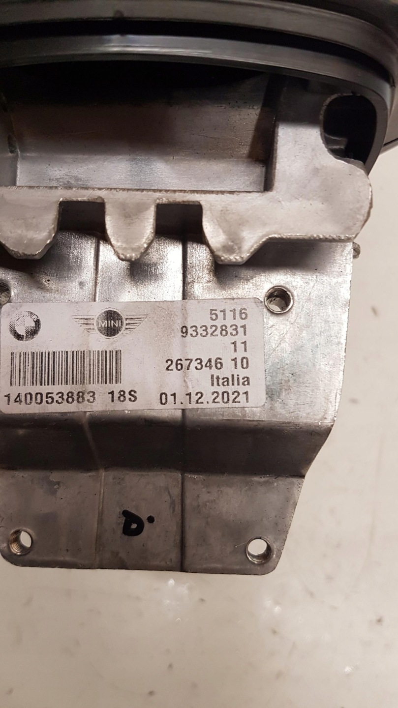 armrest leather MINI COUNTRYMAN F60 9332831