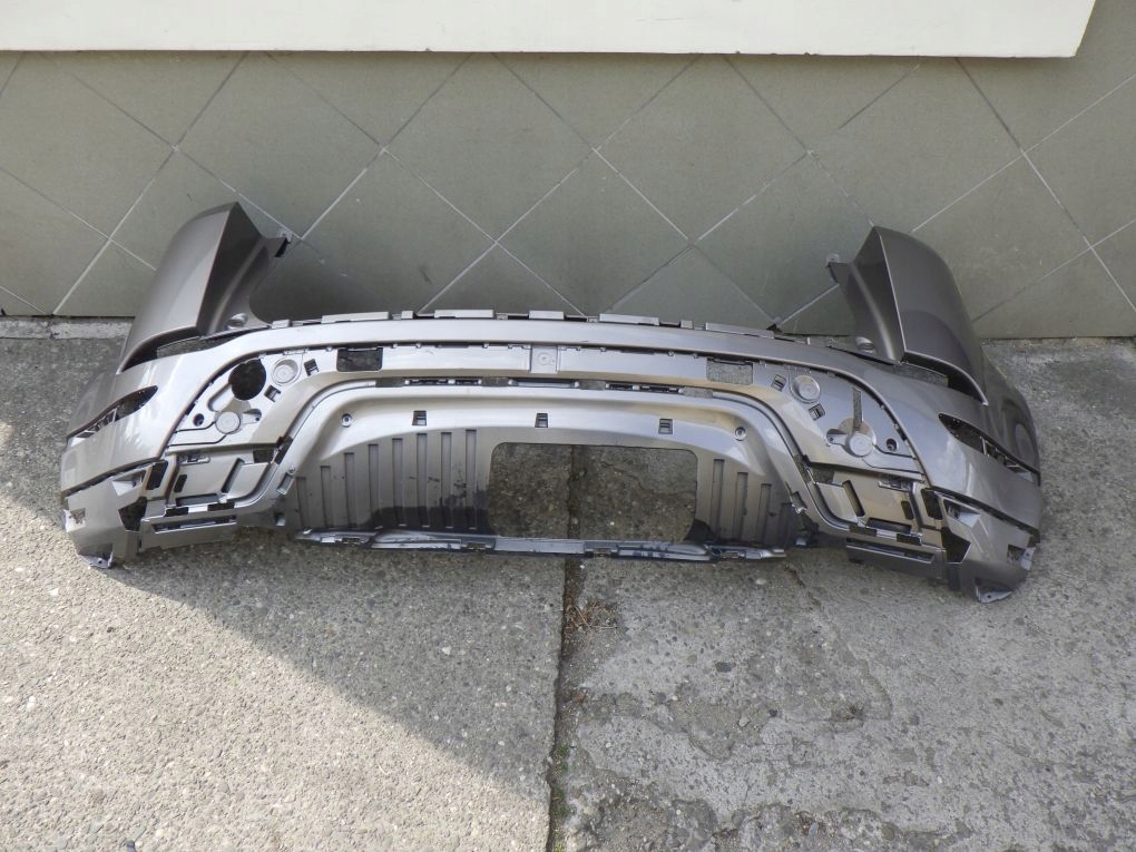 RANGE ROVER EVOQUE II L551 18- bumper rear