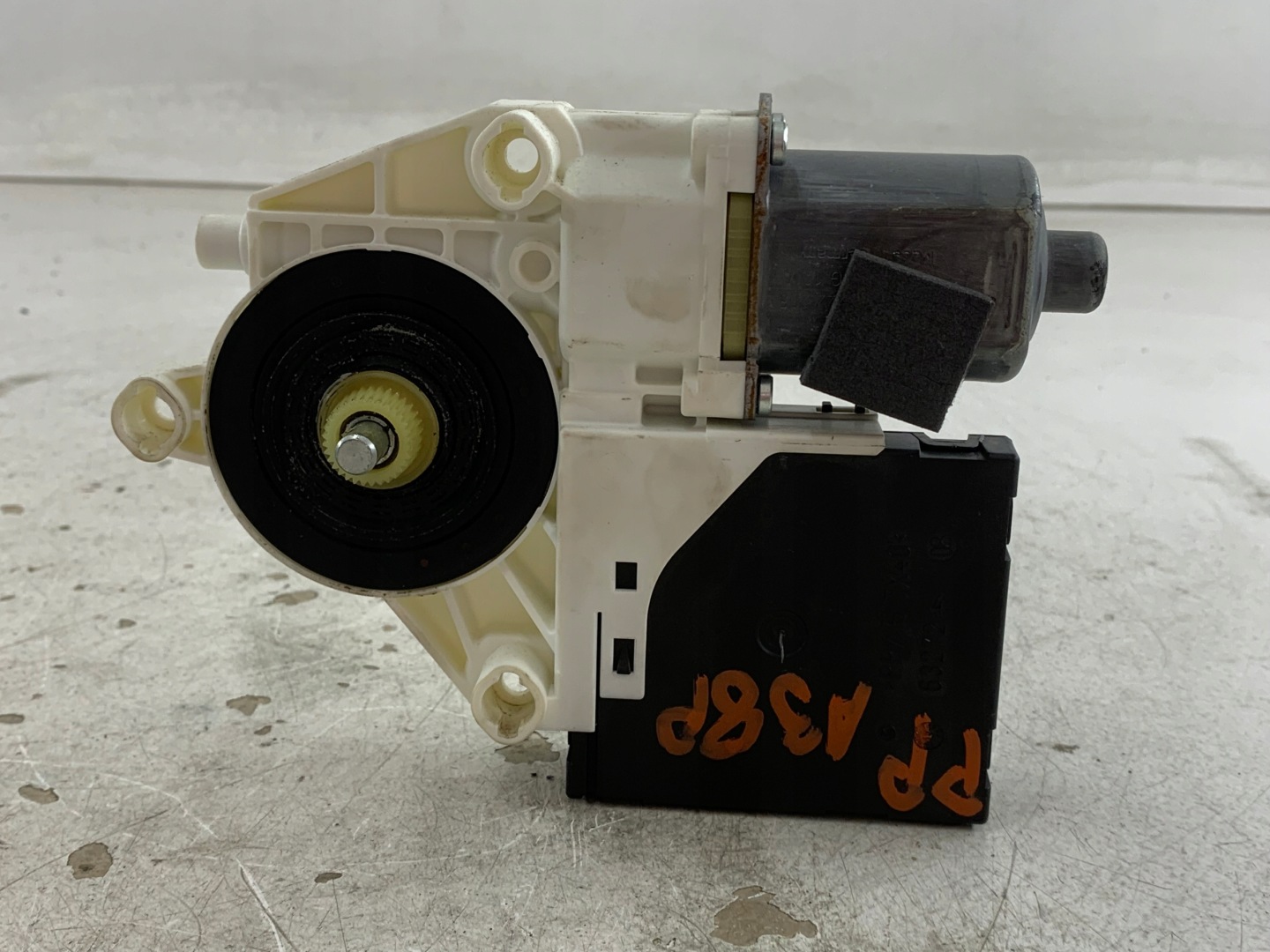 AUDI A3 8P mini motor windows right front 8P0959802H