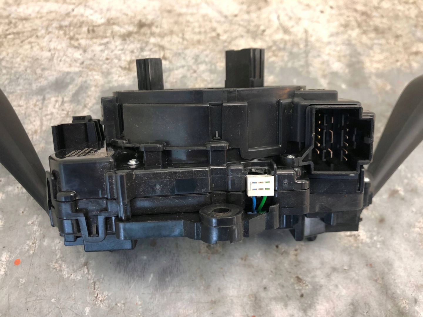 steering wheel levers and controls VW ID3 ID4 1EA953507AE