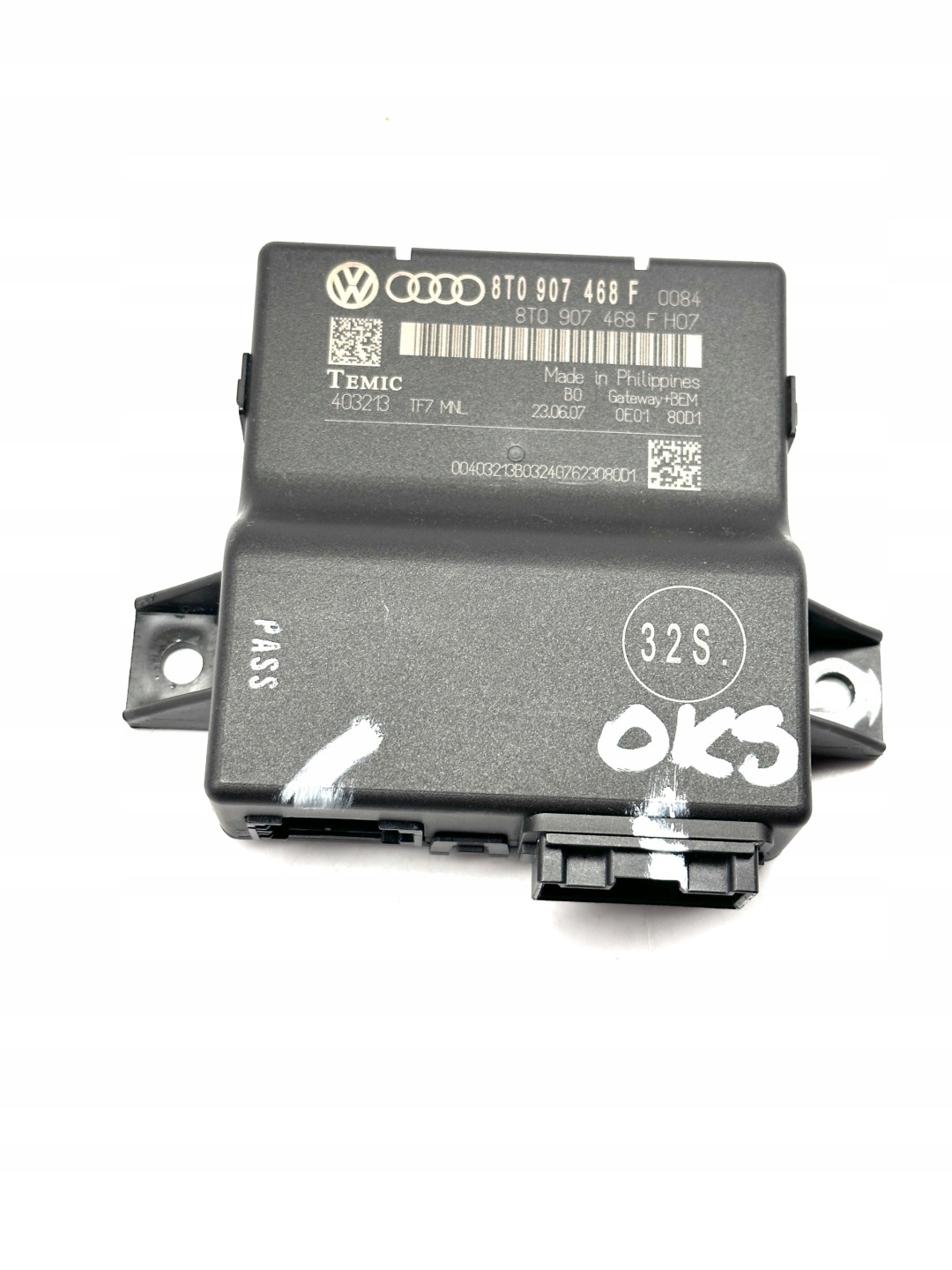 AUDI A4 B8 A5 S5 8T module control unit GATEWAY 8T0907468F