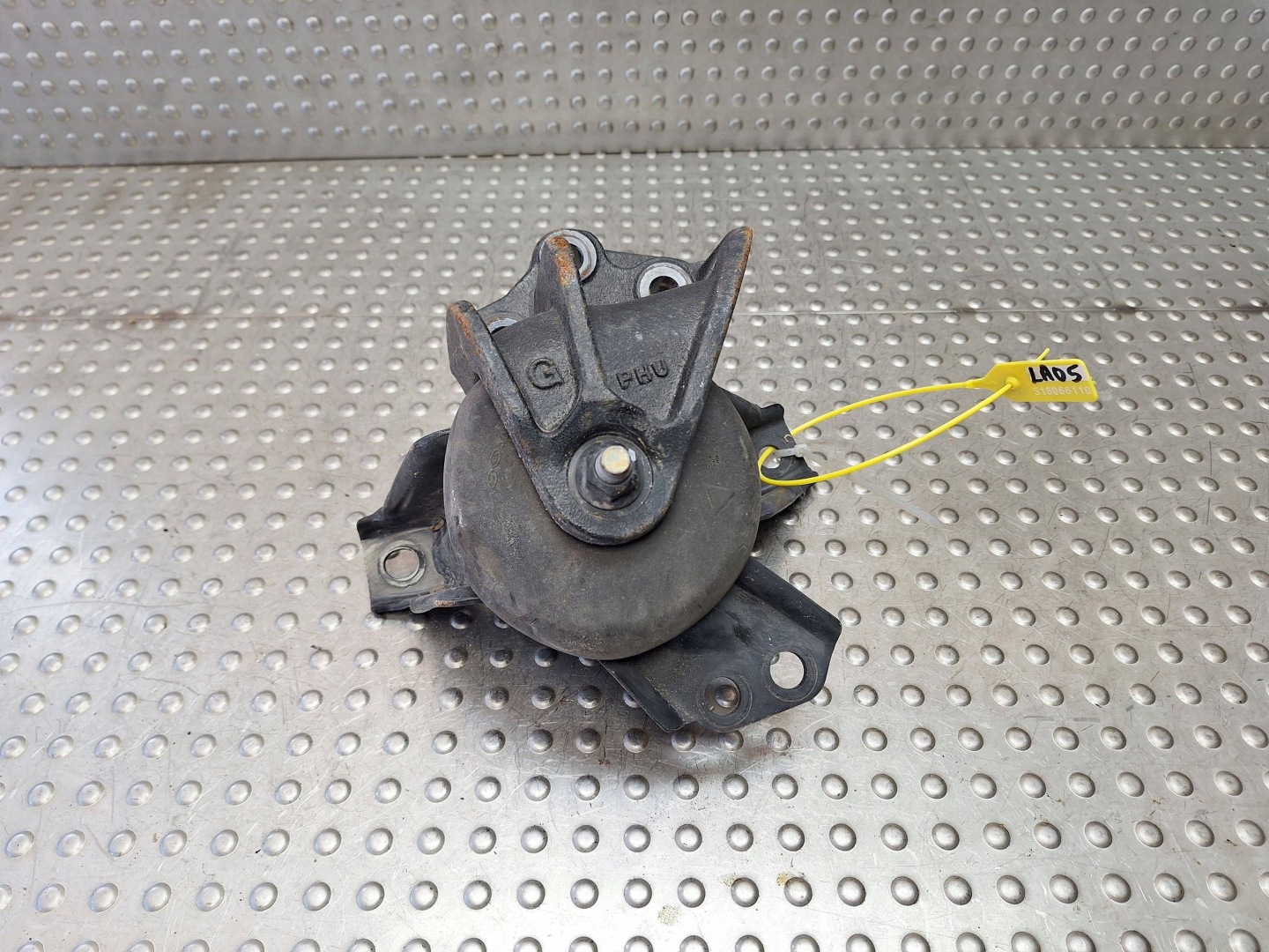 engine mount 21815D9100 KIA SPORTAGE V 1.6B