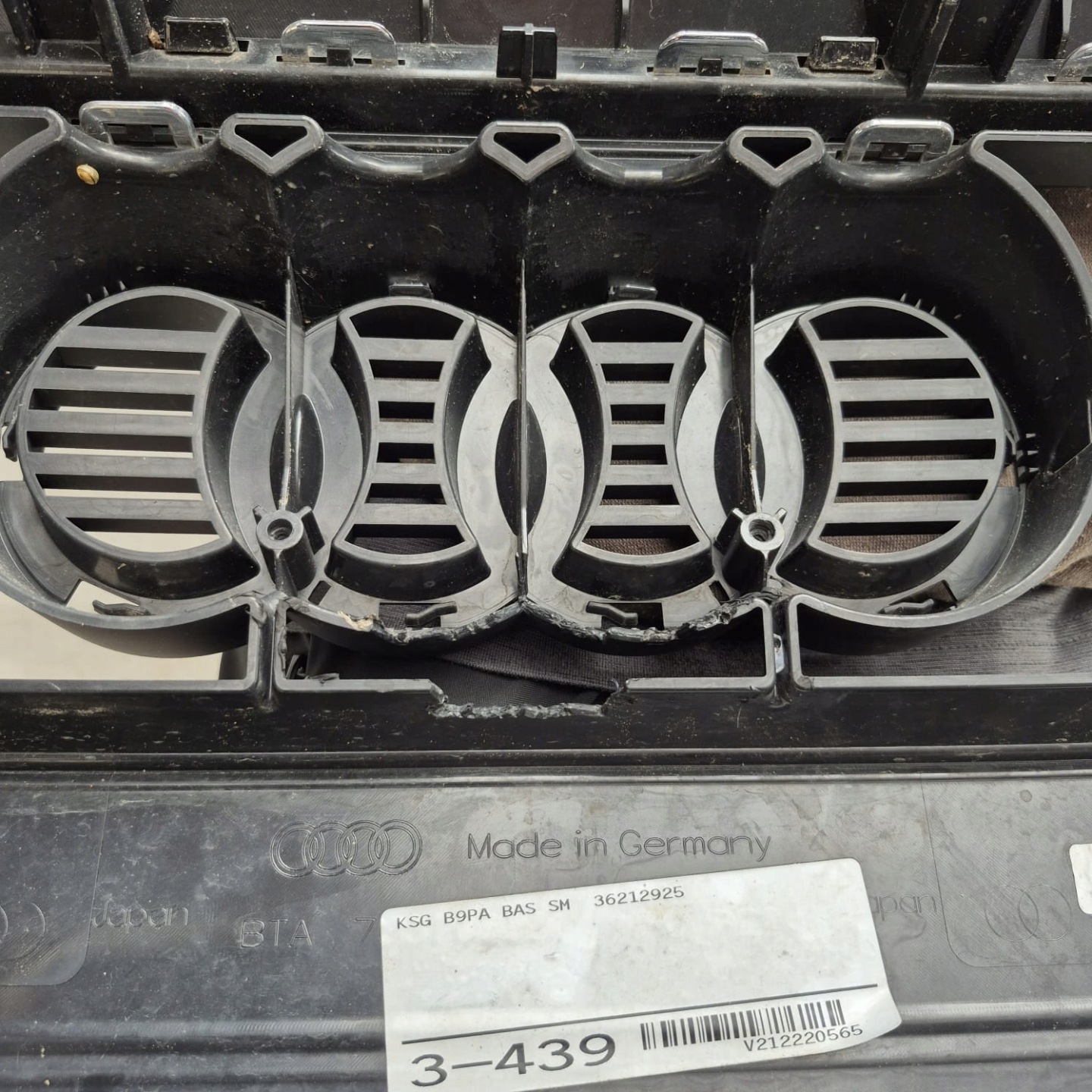 AUDI A4 B9 8W LIFT 19-24 bumper front front PDC