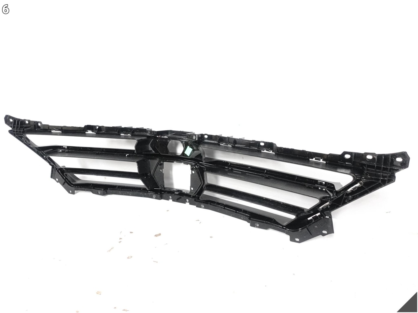 LAMBORGHINI URUS S PERFORMANTE 4ML 22- Grille Grille W Pare choc Avant