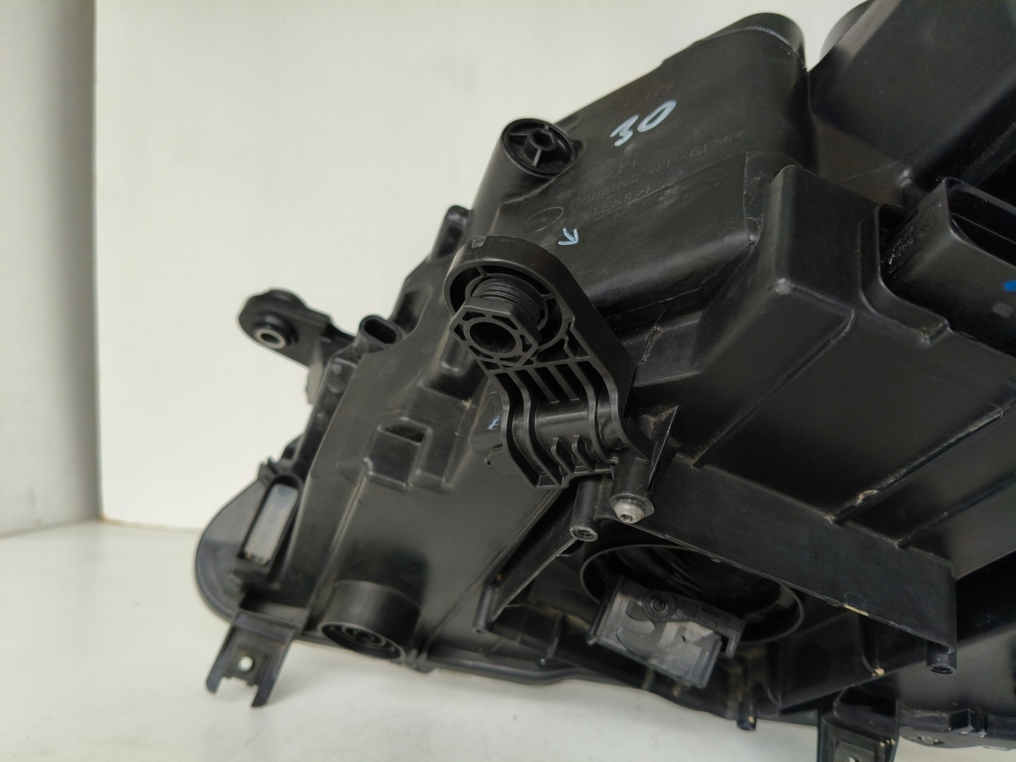 light right REFLEKTOR SEAT ATECA 575 16- FULL LED