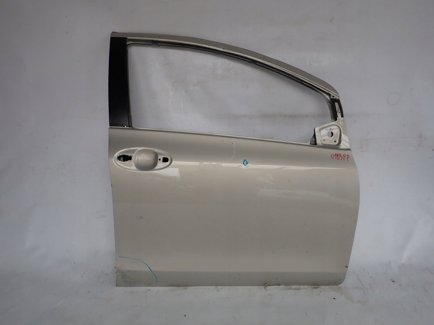 TOYOTA YARIS 2 II 2005- door right front front