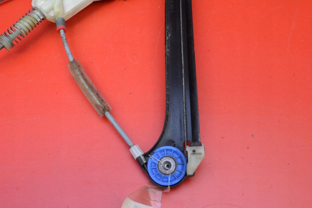 window regulator right front EU 8P0959802E AUDI A3 8P 3D HB 03-05