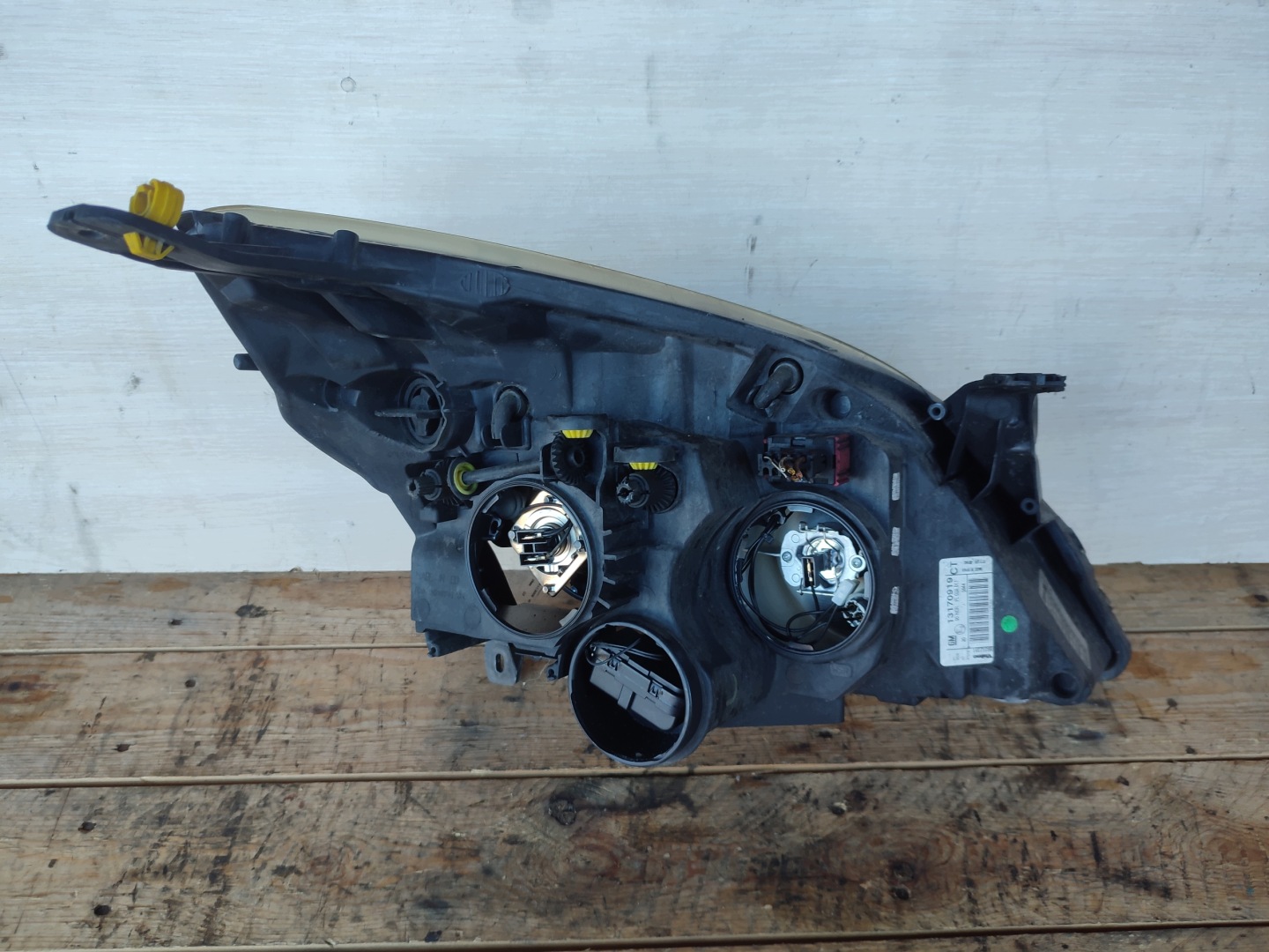 REFLEKTOR light left front OPEL VECTRA C SIGNUM 13170919