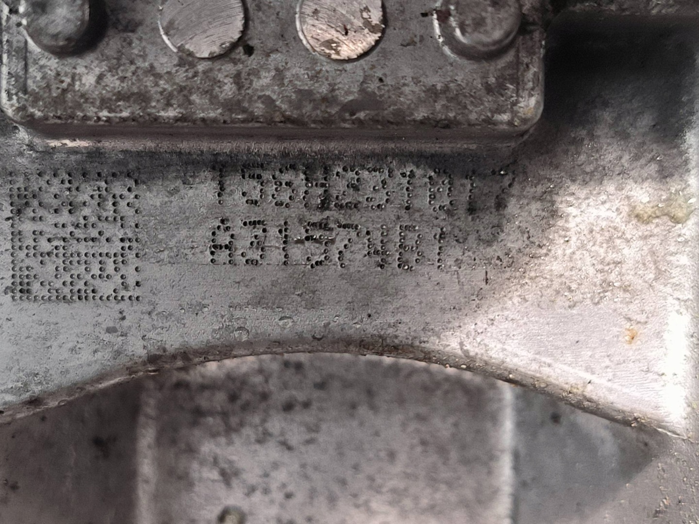 engine pillar 1.5 176 A31574B1 BAIC BEIJING 5