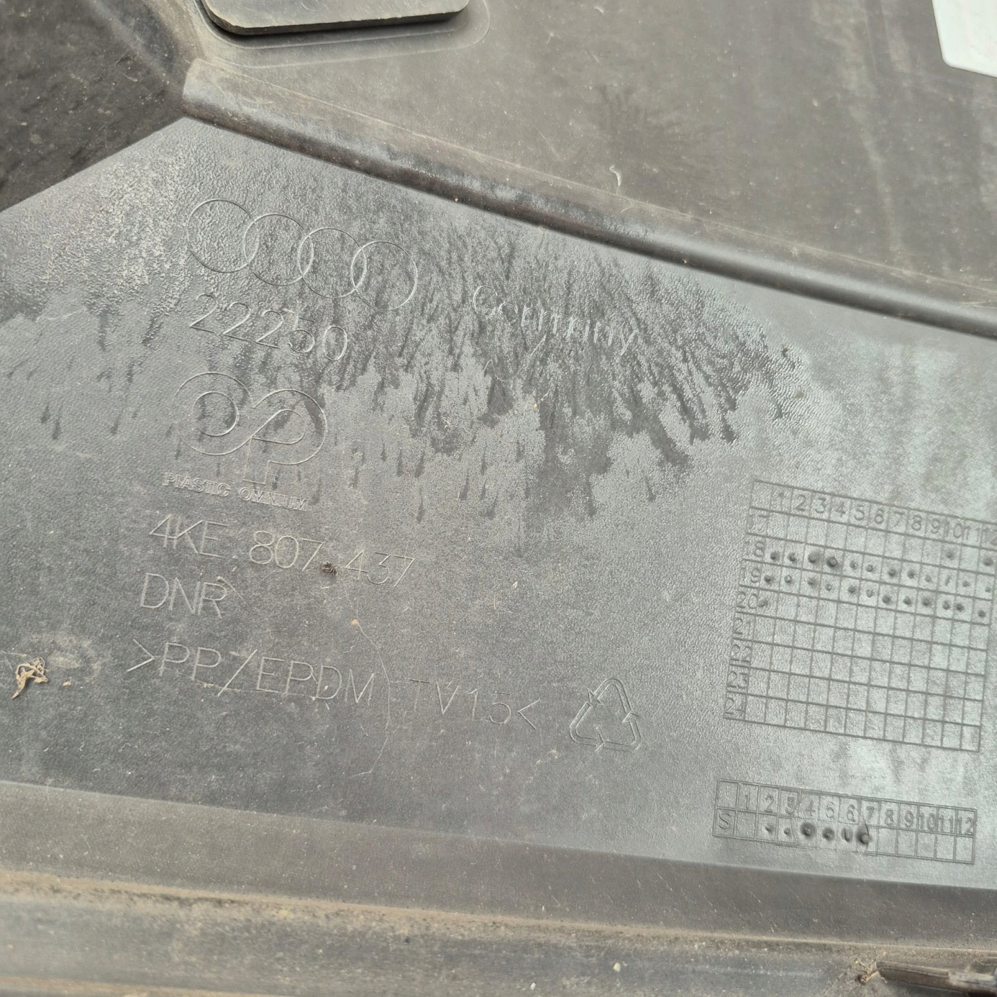BMW i4 G26 E Drive 20- moulding threshold right front