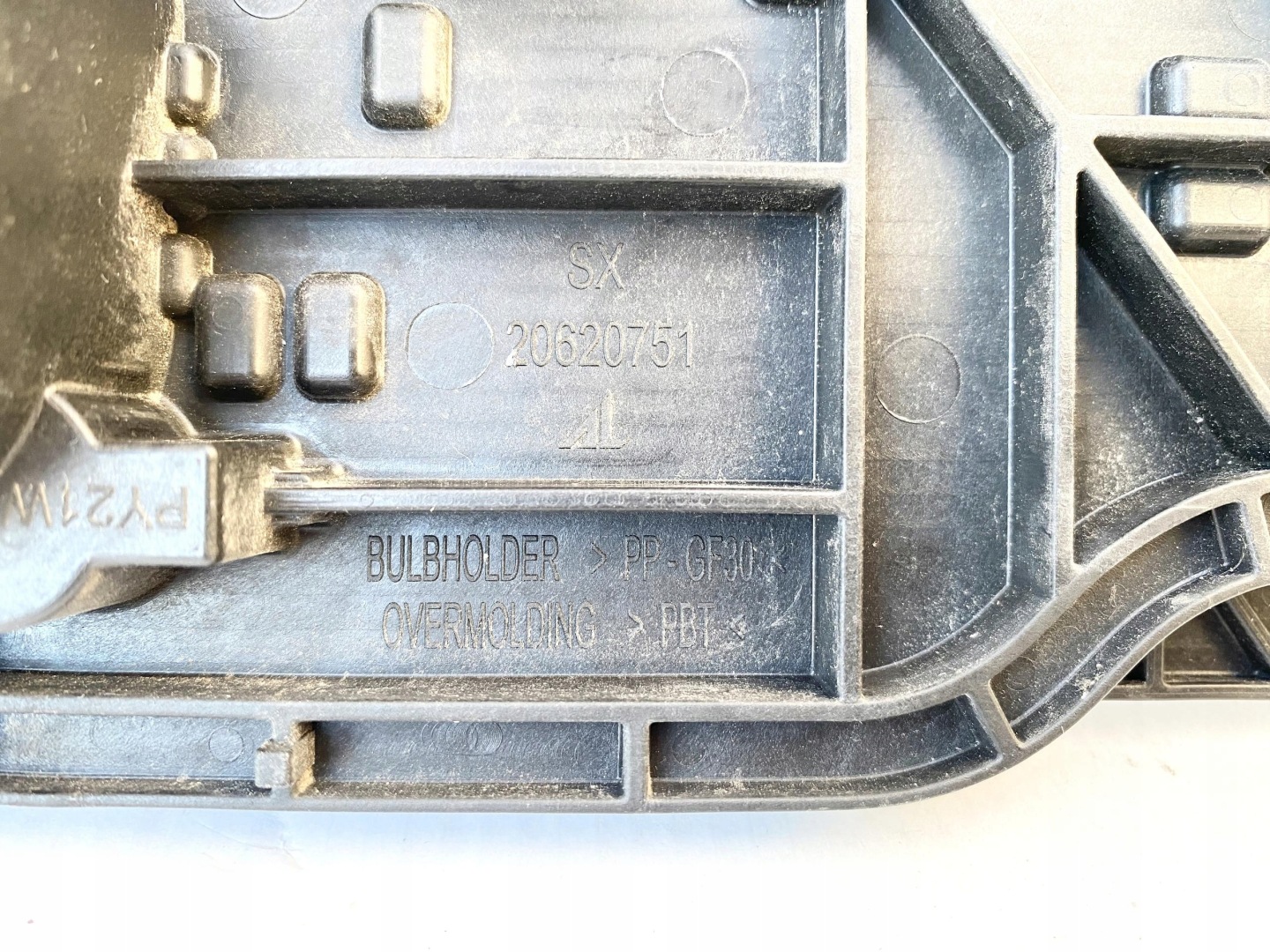 Boxer Jumper Ducato 14- adapter zarowki light housing rear part left 20620751